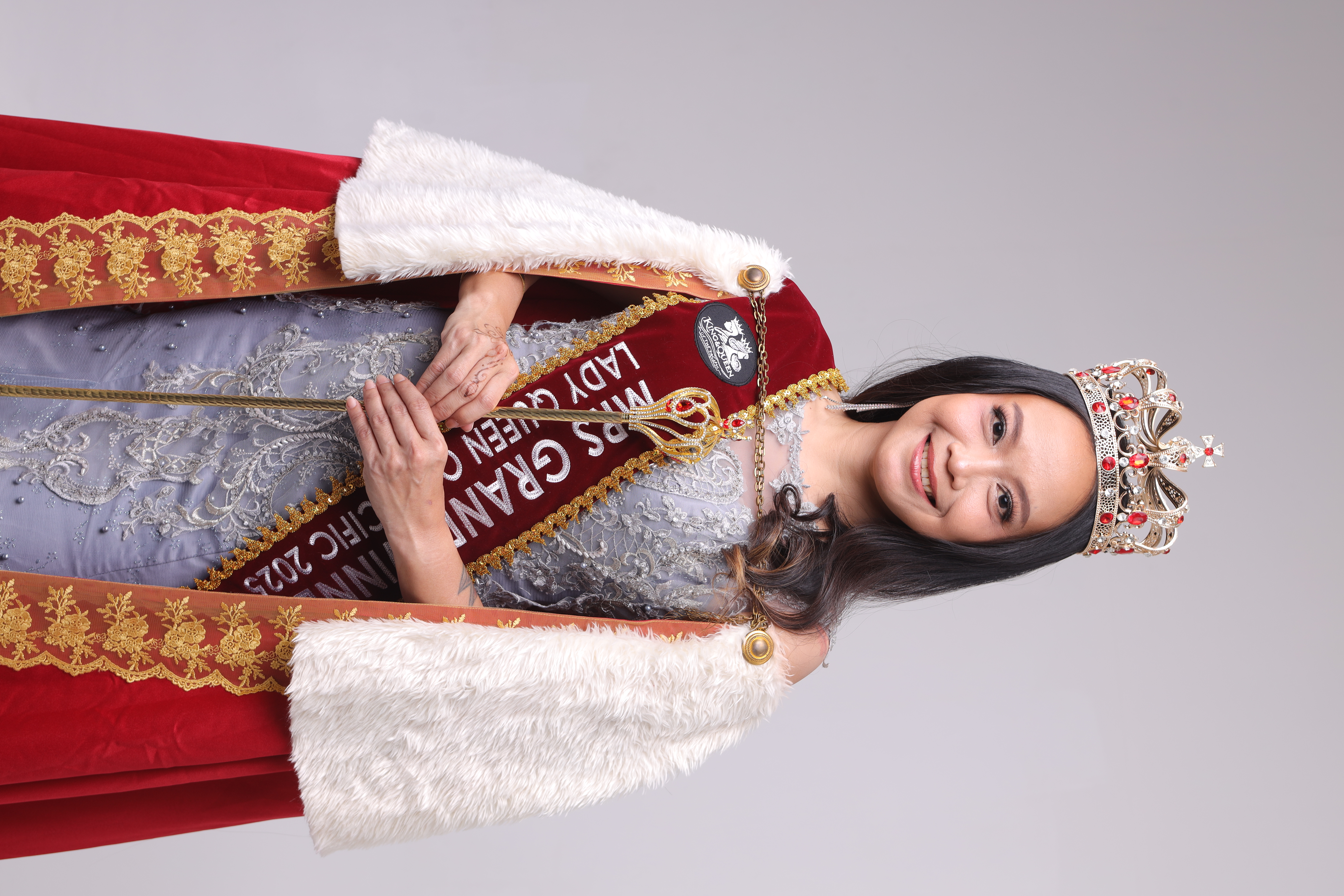 Mrs Grand Winner — LADY QUEEN OF PACIFIC 2025